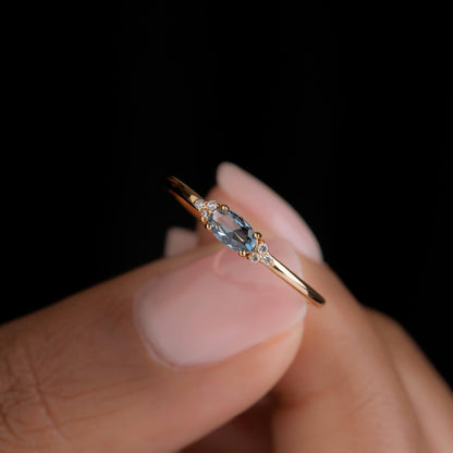 Minimal Oval Cut ring - Teal Blue stone or Clear CZ Stone - Dainty Stacking Ring